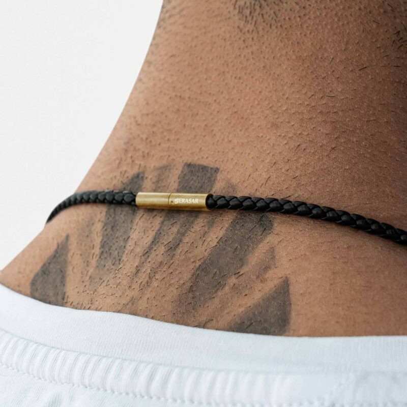 Lederhalskette mit Anhänger "Cross" - Gold